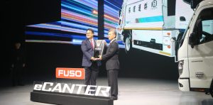 Read more about the article 【全電新未來！群運環保與同均動能，攜手FUSO eCanter打造全電動垃圾壓縮車】